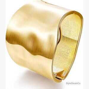 18K Gold Plated Chunky Cuff Bracelet Minimalist Open Design Fits 7.2-7.8 Inch
